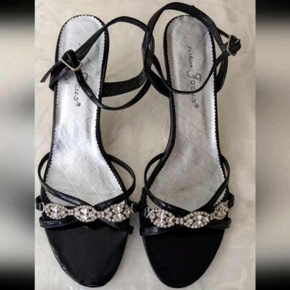 *🌹 Vintage Party Sandals in Black 3 Inch Heels Size 9 + Additional 2 Heel Tips - Picture 8 of 8